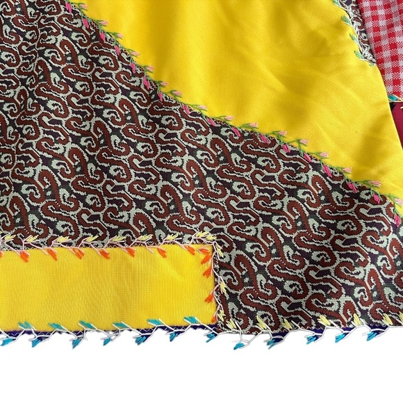 NEW Intricate Custom Handmade Multicolor Animal "Patchwork" Quilt 90X90 - Picture 13 of 16